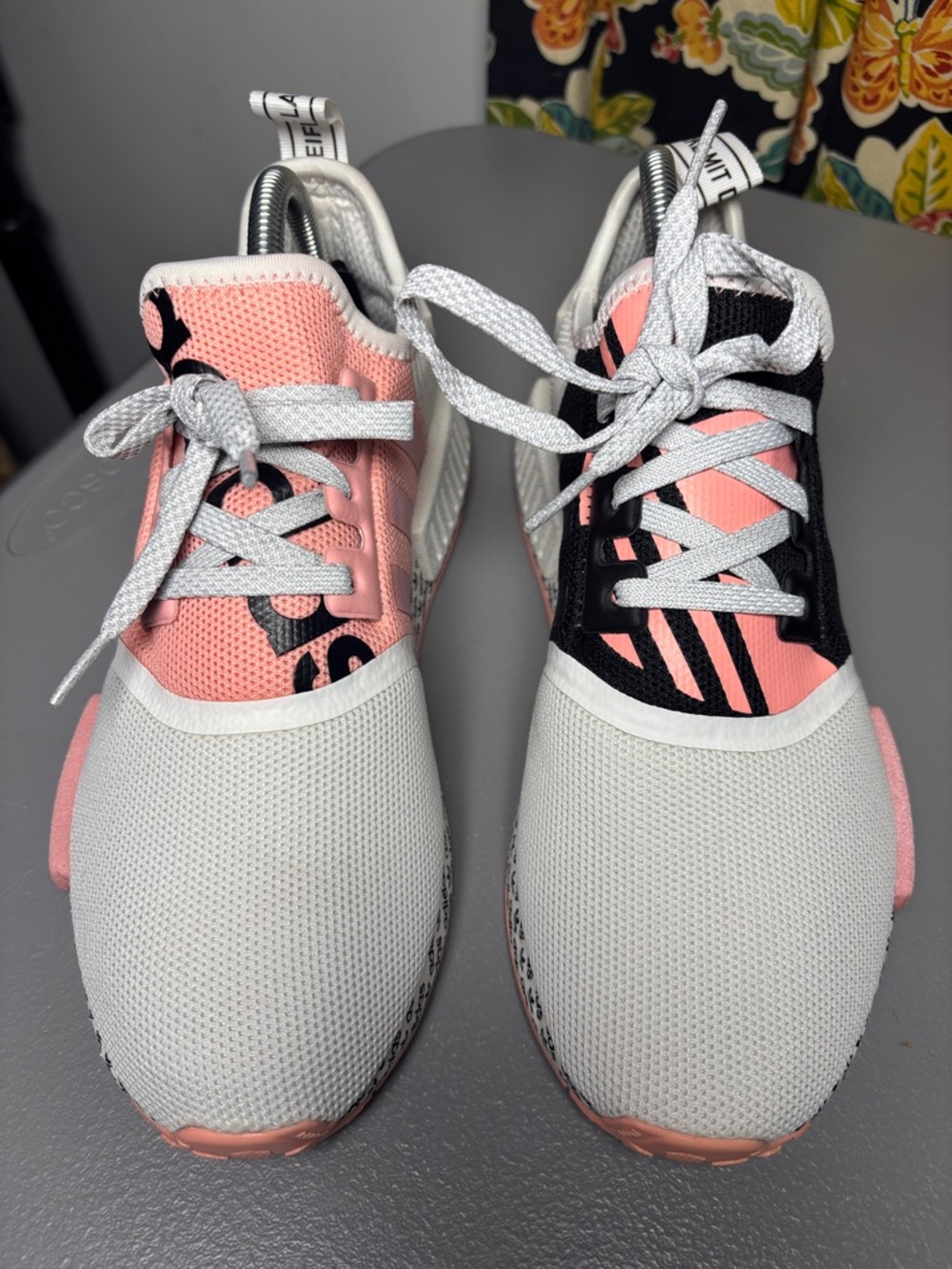 Adidas NMD_R1 "White Glory Pink Size 7 - Picture 2 of 8